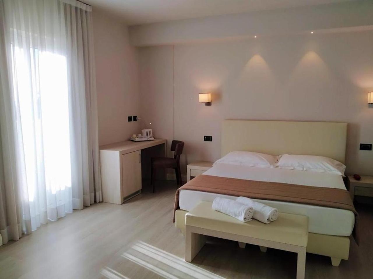 Hotel Villa Barsanti Пьетразанта Экстерьер фото