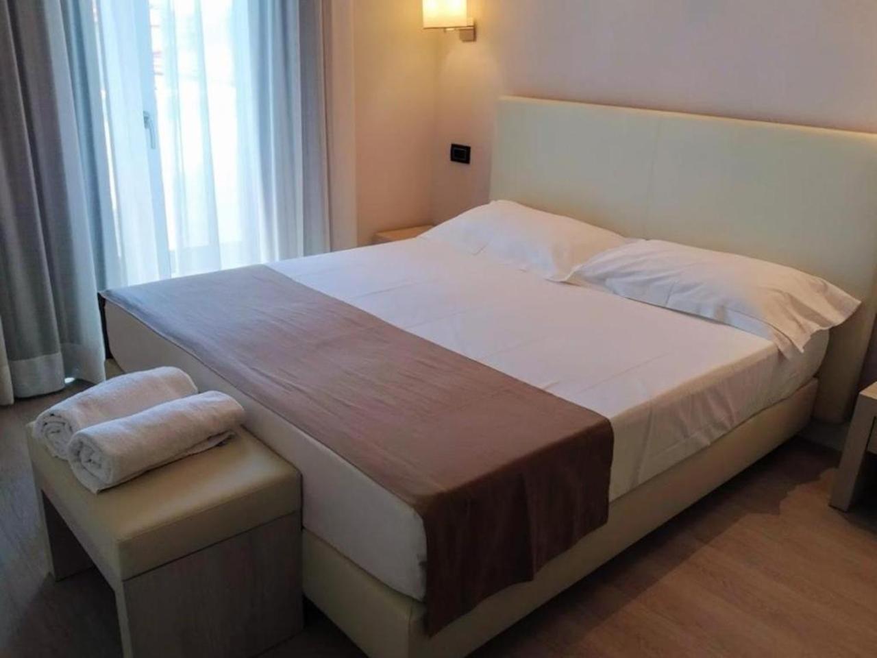 Hotel Villa Barsanti Пьетразанта Экстерьер фото